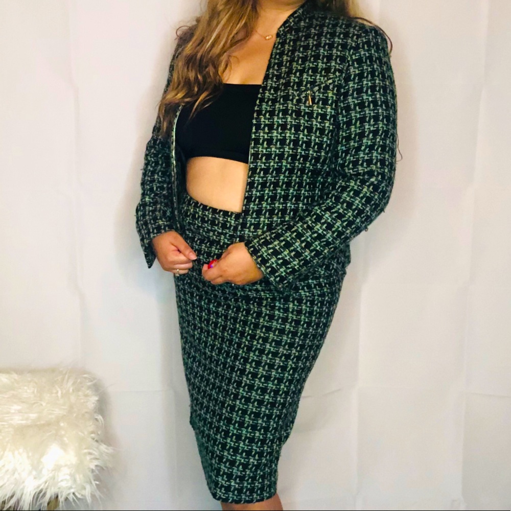 Rena Rowen 2 pc suit size 10